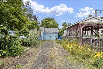 415 Date St, Drain, OR 97435 - Photo 12