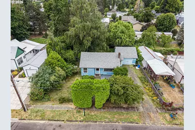415 Date St, Drain, OR 97435 - Photo 4