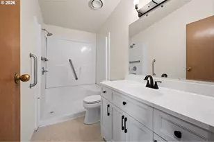 682 SE 10th St, Madras, OR 97741 - Photo 10