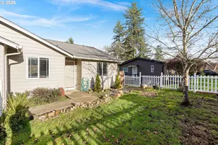 1716 Fir St, Sweet Home, OR 97386 - Photo 4