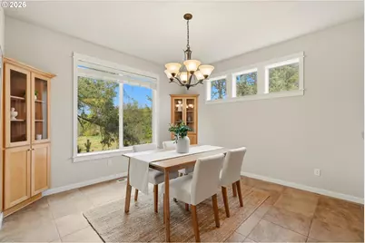 4715 E Masters Dr, Newberg, OR 97132 - Photo 14