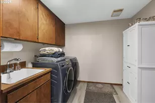 34501 Knox Butte Rd E, Albany, OR 97322 - Photo 16