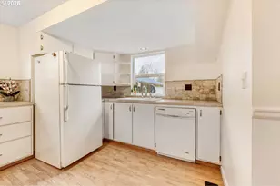 8825 NE Wygant St, Portland, OR 97220 - Photo 8