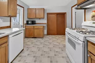 5535 SE Flavel St, Portland, OR 97206 - Photo 4