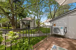 11777 SW Boones Bend Dr, Beaverton, OR 97008 - Photo 30