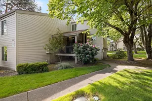 11777 SW Boones Bend Dr, Beaverton, OR 97008 - Photo 32