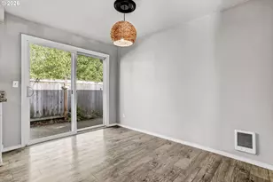 4104 SE 74th Ave, Portland, OR 97206 - Photo 8