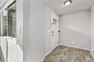 4104 SE 74th Ave, Portland, OR 97206 - Photo 6