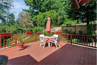 1821 NW 129th Pl, Portland, OR 97229 - Photo 2