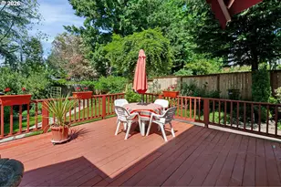 1821 NW 129th Pl, Portland, OR 97229 - Photo 2