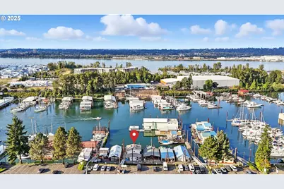 535 NE Bridgeton Rd #2, Portland, OR 97211 - Photo 44