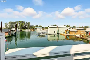 535 NE Bridgeton Rd, Portland, OR 97211 - Photo 28