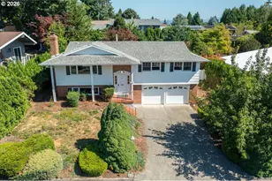 895 NW 3rd St, Gresham, OR 97030 - Photo 2