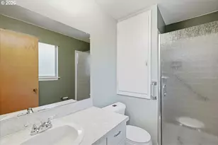 895 NW 3rd St, Gresham, OR 97030 - Photo 20