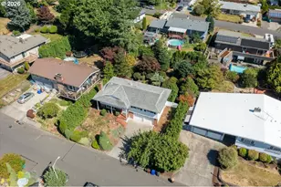 895 NW 3rd St, Gresham, OR 97030 - Photo 4