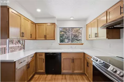 895 NW 3rd St, Gresham, OR 97030 - Photo 14