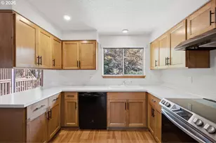 895 NW 3rd St, Gresham, OR 97030 - Photo 14