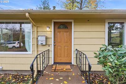9314 N Tioga Ave, Portland, OR 97203 - Photo 4