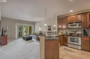 3135 Summerlinn Dr, West Linn, OR 97068 - Photo 4