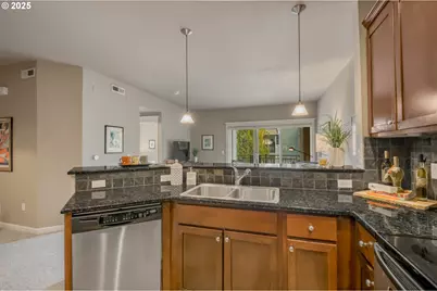 3135 Summerlinn Dr, West Linn, OR 97068 - Photo 6