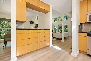 3128 SW Cascade Dr, Portland, OR 97205 - Photo 18