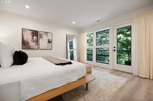 3128 SW Cascade Dr, Portland, OR 97205 - Photo 22