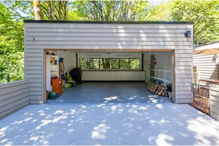 3128 SW Cascade Dr, Portland, OR 97205 - Photo 42