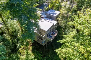 3128 SW Cascade Dr, Portland, OR 97205 - Photo 36