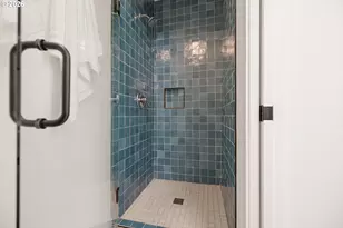 3128 SW Cascade Dr, Portland, OR 97205 - Photo 30