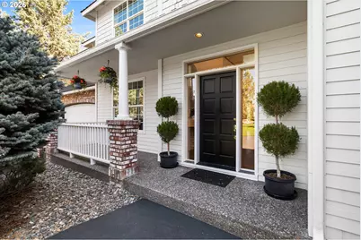 2300 Condor Dr, Redmond, OR 97756 - Photo 2