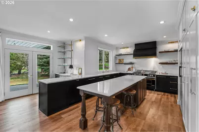 2300 Condor Dr, Redmond, OR 97756 - Photo 2