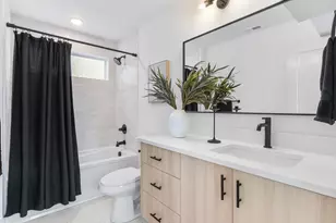 8206 SW 46th Ave, Portland, OR 97219 - Photo 12