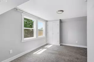 5724 NE 60th Ave, Portland, OR 97218 - Photo 4