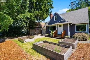 5724 NE 60th Ave, Portland, OR 97218 - Photo 2