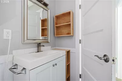5724 NE 60th Ave, Portland, OR 97218 - Photo 26