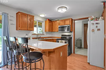 33316 SW Meadowbrook Dr, Scappoose, OR 97056 - Photo 8
