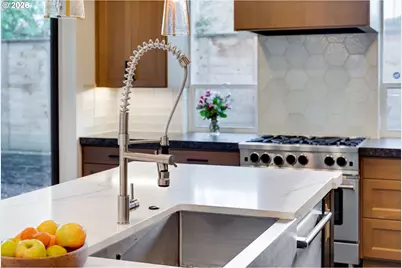 5872 SE 15th Ave, Portland, OR 97202 - Photo 14