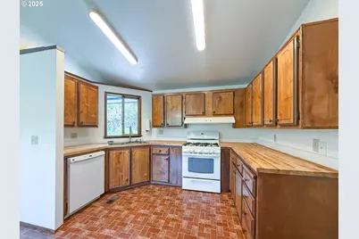 96134 Foxglove Way, Brookings, OR 97415 - Photo 16