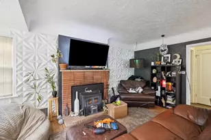 2323 SE 70th Ave, Portland, OR 97215 - Photo 4