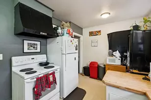 2323 SE 70th Ave, Portland, OR 97215 - Photo 10