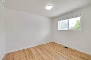 12450 SW Bell Ct, Tigard, OR 97223 - Photo 16