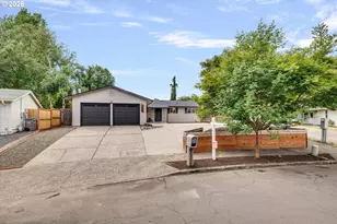 12450 SW Bell Ct, Tigard, OR 97223 - Photo 1