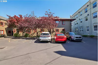 2120 NE Halsey St #31, Portland, OR 97232 - Photo 28