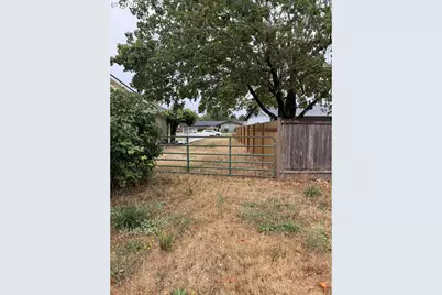 Elizabeth St, Eugene, OR 97405 - Photo 6