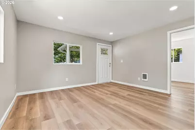 954 NE Norway St, Salem, OR 97301 - Photo 8