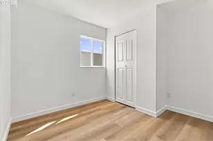 954 NE Norway St, Salem, OR 97301 - Photo 16