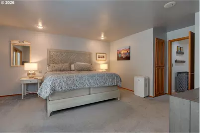 1827 NW Doral St, McMinnville, OR 97128 - Photo 36