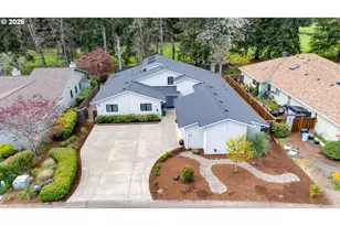 1827 NW Doral St, McMinnville, OR 97128 - Photo 1