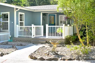 625 Glenbrook Cir, Florence, OR 97439 - Photo 1