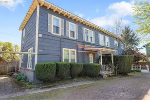 3026 SE Tacoma St, Portland, OR 97202 - Photo 2